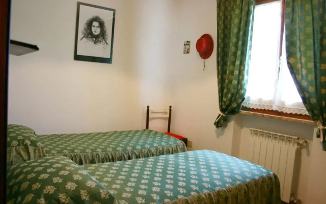 Wonderful Private Villa With Private Pool, TV, Pets Allowed and Parking, Close to Montepulciano