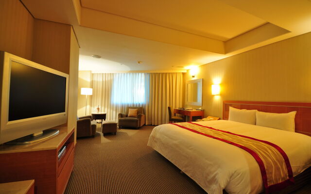 Banqiao Forward Hotel