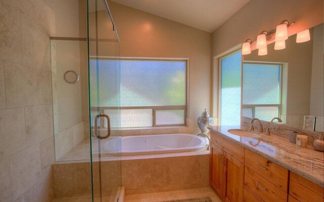 Hole in One Hideaway