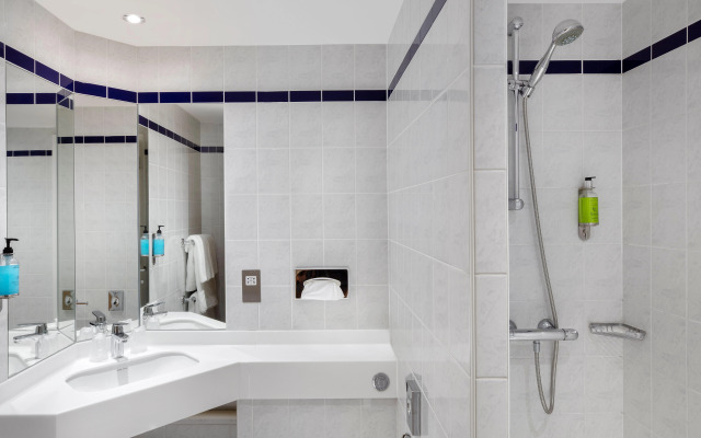 Holiday Inn Express Poole by IHG