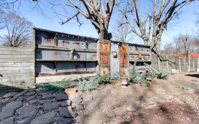 Fayetteville Home w/ Patios Near Town & University