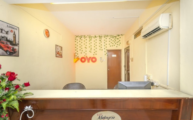 OYO 89703 B Link Hotel – Lobby – Senai