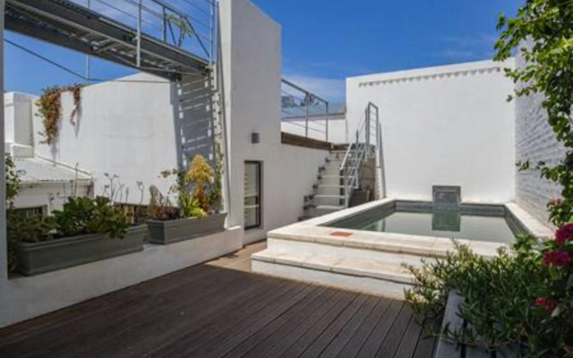 Signal Hill 1 by CTHA, Cape Town