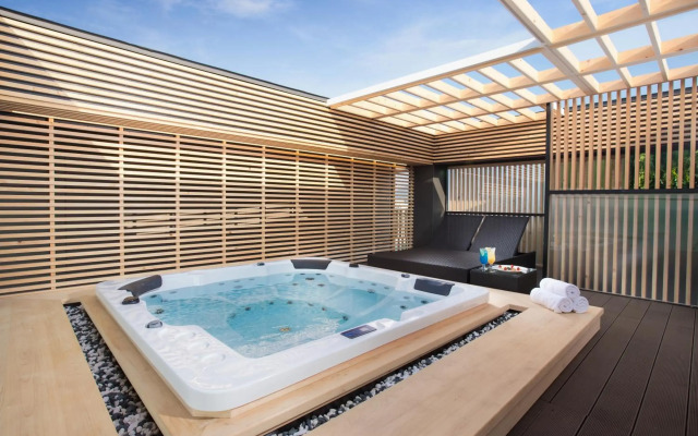Utop Ubless Hotel Jeju Hamdeok