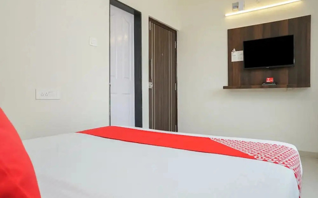 Hotel Twin Tower 2 By OYO Rooms