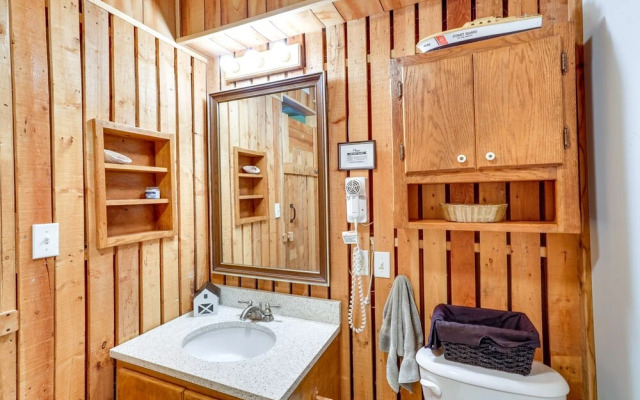 Lakefront Sunrise Beach Cabin w/ Private Dock!