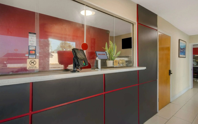Econo Lodge Goldsboro Hwy 70