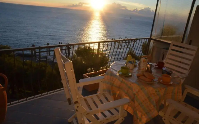 Rocce di Capo Mimosa - Cervo