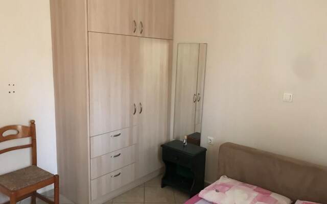 Argostoli Port Studio 3 Person