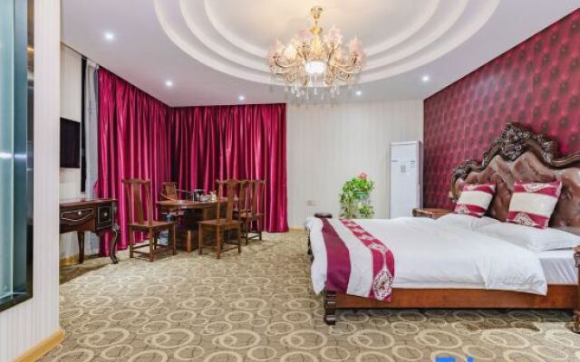 Xinyang Lakeside Boutique Hotel