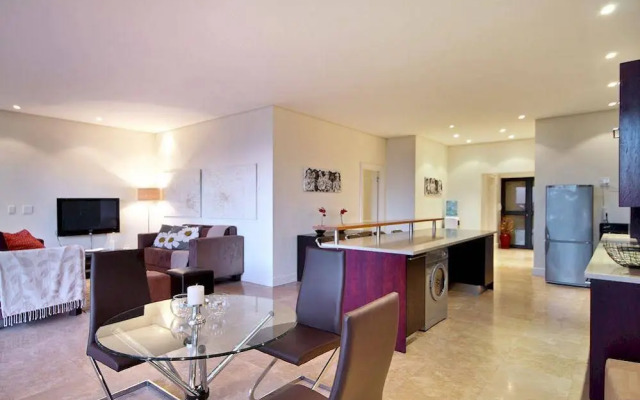 Medburn Views Penthouse