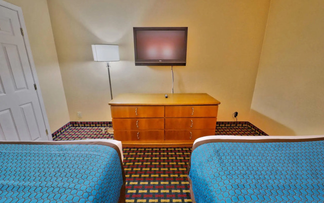 Seashire Inn & Suites