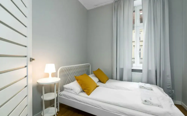 Two Bedroom Apartment Garbary by Renters