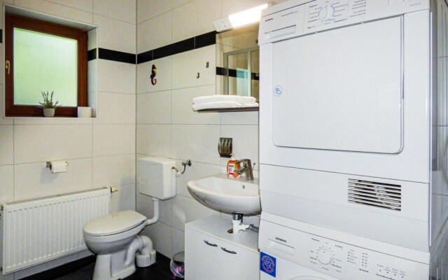 Nice Apartment in Arrach With Wifi and 2 Bedrooms