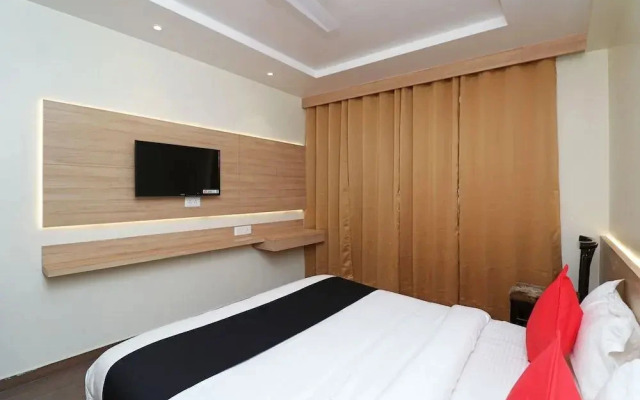Hotel Triton by OYO Rooms