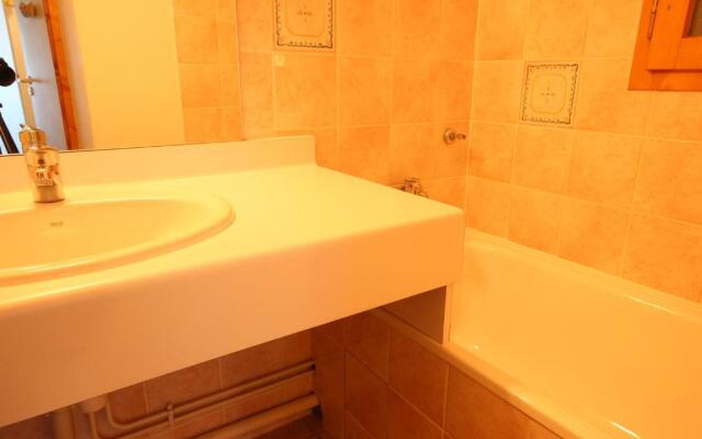 Appartement Landry-Vallandry, 3 pièces, 8 personnes - FR-1-411-342