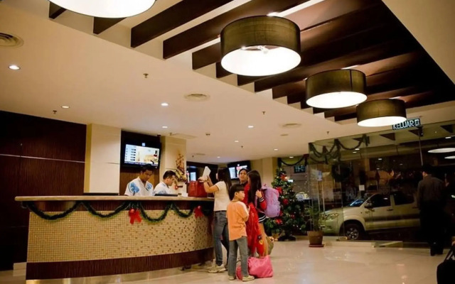 Hotel Sixty3