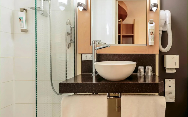 Ibis Clermont Ferrand A71 A75 La Meridienne
