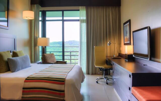 Summit Rainforest & Golf Resort