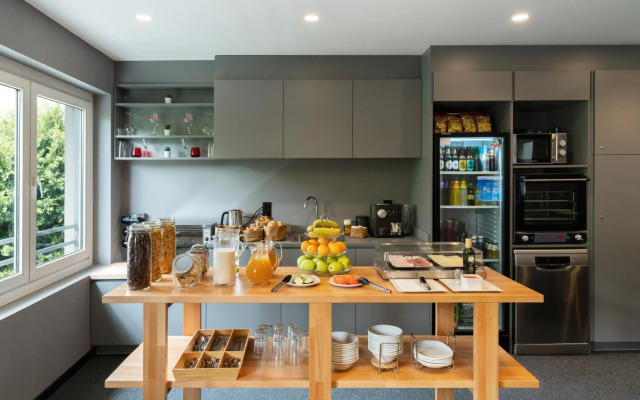 Nest Style Valencia Hotel