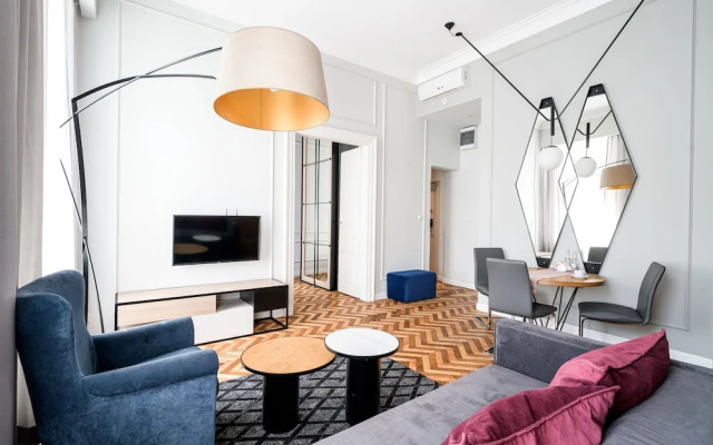 Arts Apartments