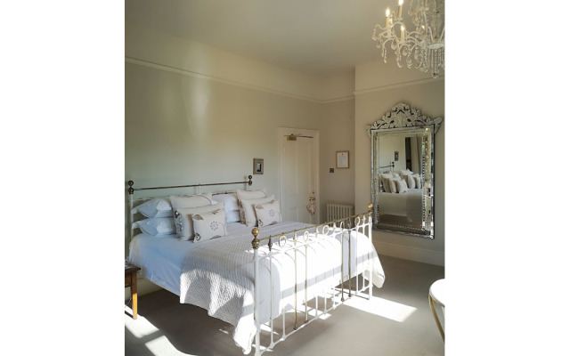 Cleatham Hall