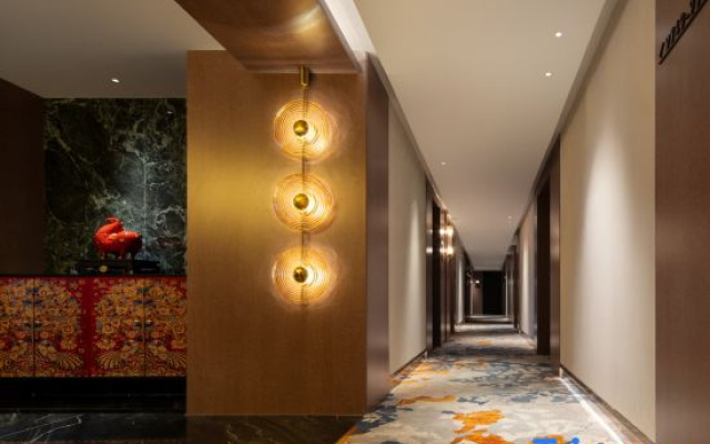 Luxury Hotel ( Linyi Olympic Sports Center )