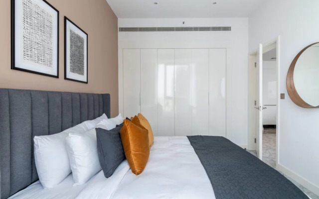 Silkhaus Canal Views Gorgeous 1BR Pool Access