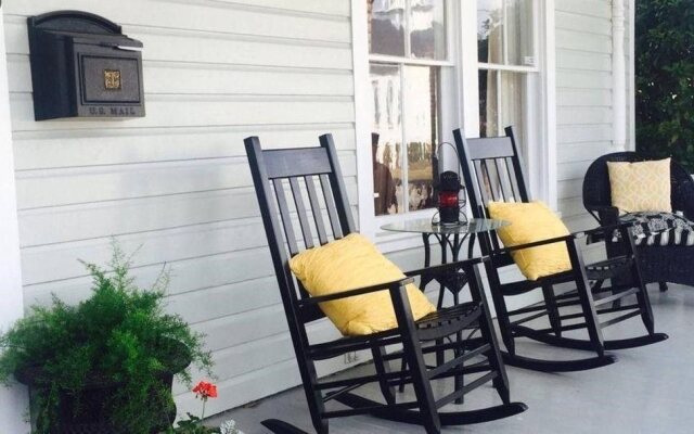 Trowell Historic Inn