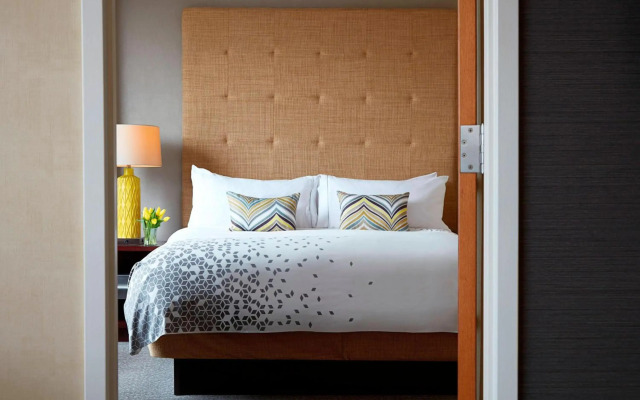 Renaissance Columbus Downtown Hotel