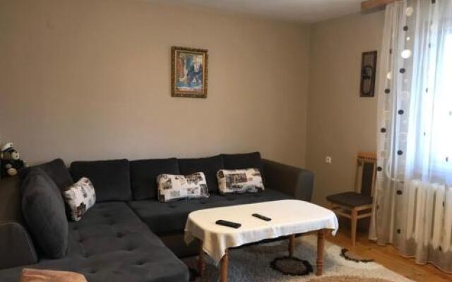 Mama Emiliya Guest House