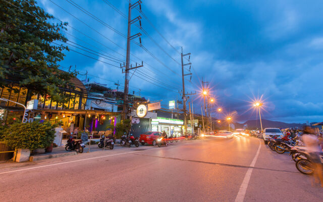 Barefoot Hotel Kalim Beach Front