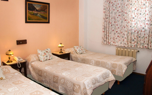 Hotel Tomaso di Savoia