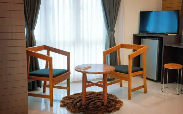 Hotel Hilltop International