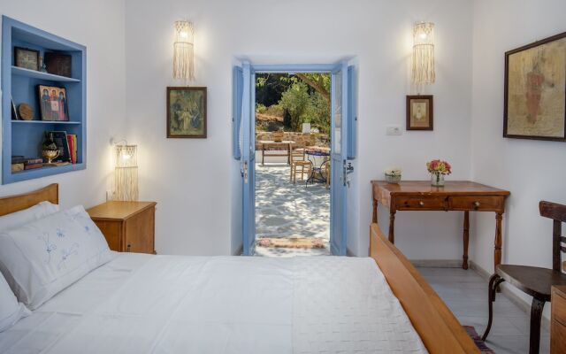 The Aegean blue country house Old Milos