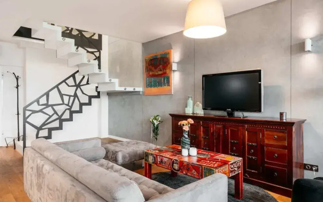 Penthouse Harmonica - LoftAffair