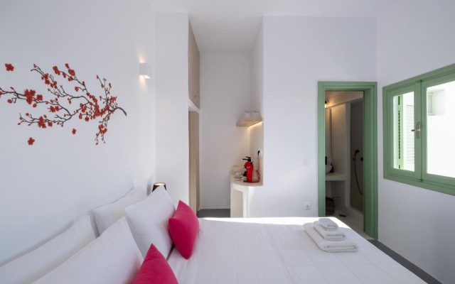 White Orchid Cave House & Studio