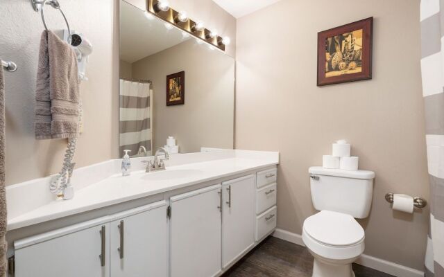 An Un-fore-gettable Time - Shared Pool & Near Lake