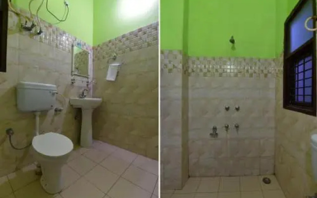 Sandalee Comforts by OYO Rooms