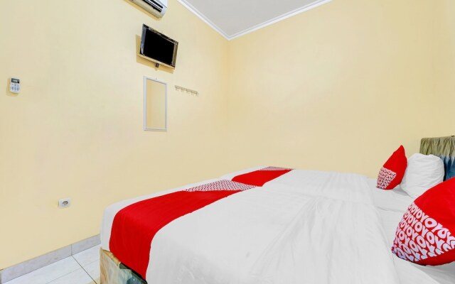 OYO 90768 Endrayanti Inn Syariah