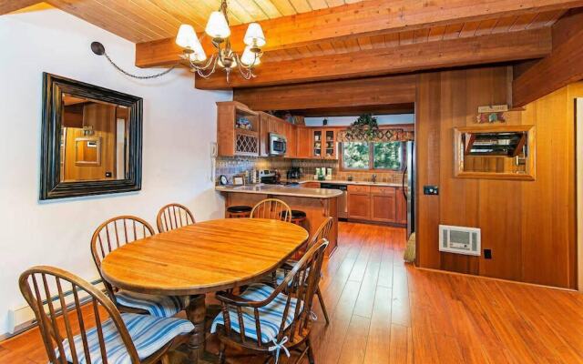 Winterset #02 - Shared Hot Tub & Pool!