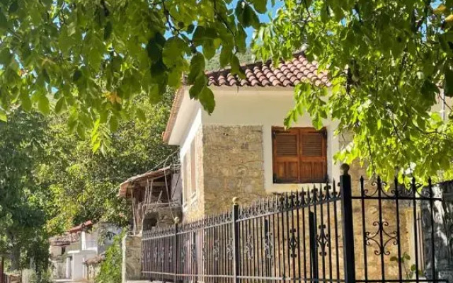 Stymfalia Cozy Village Guesthouse