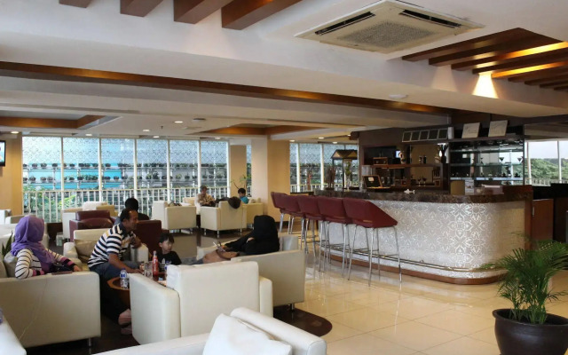 Anggrek Shopping Hotel