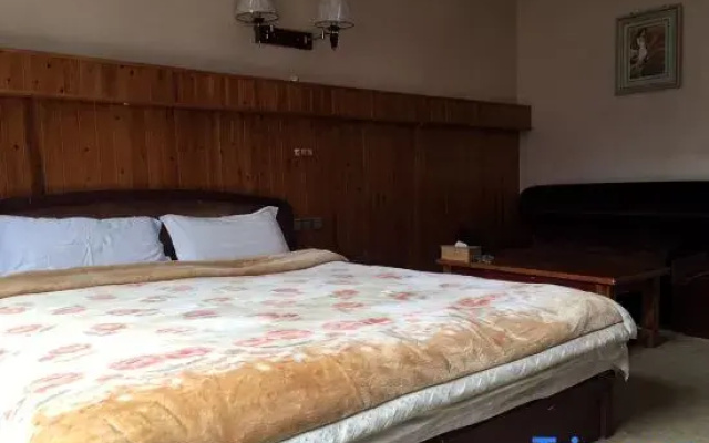 Jilong Yage Hotel
