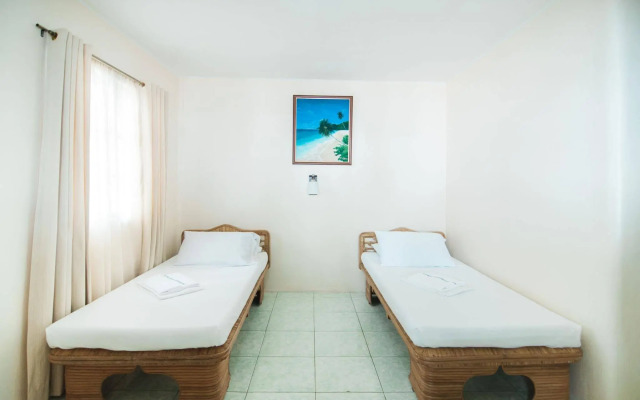 Whites and Greens Beach Resort