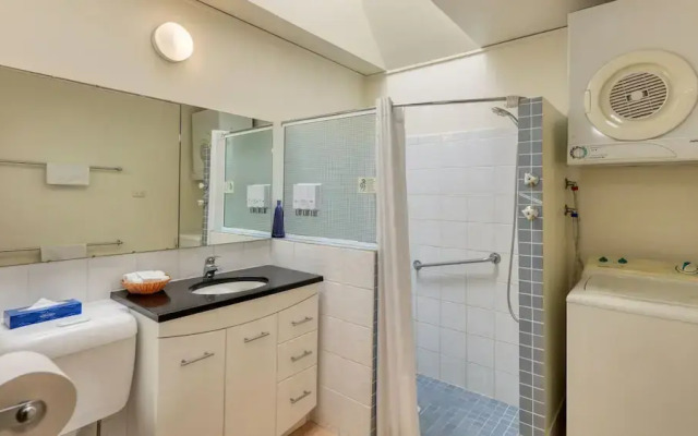 Executive Hideaway Motel