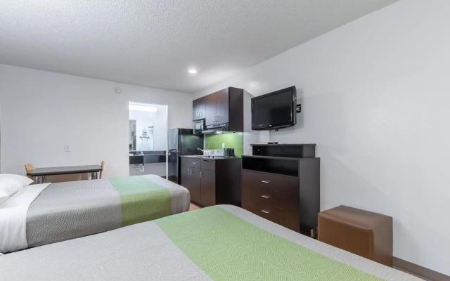 Studio 6 Bryan, TX - University Area