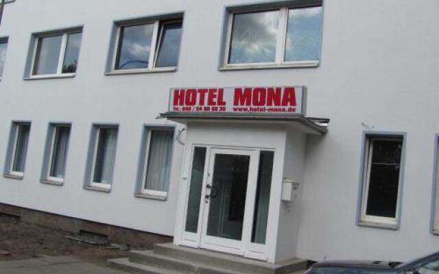 Hotel Mona