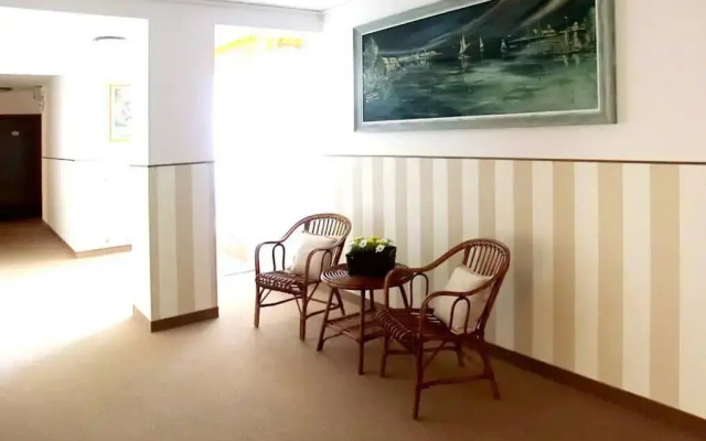 Hotel Carol