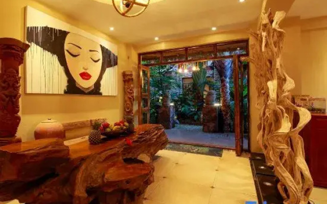 Hidden Garden Inn